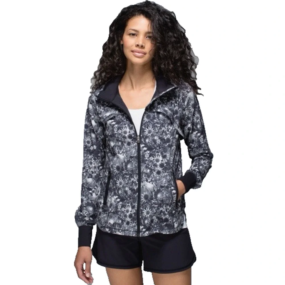 Lululemon Bring Back The Track‎ Jacket Womens 4 Flowabunga Black Grey Angel Wing